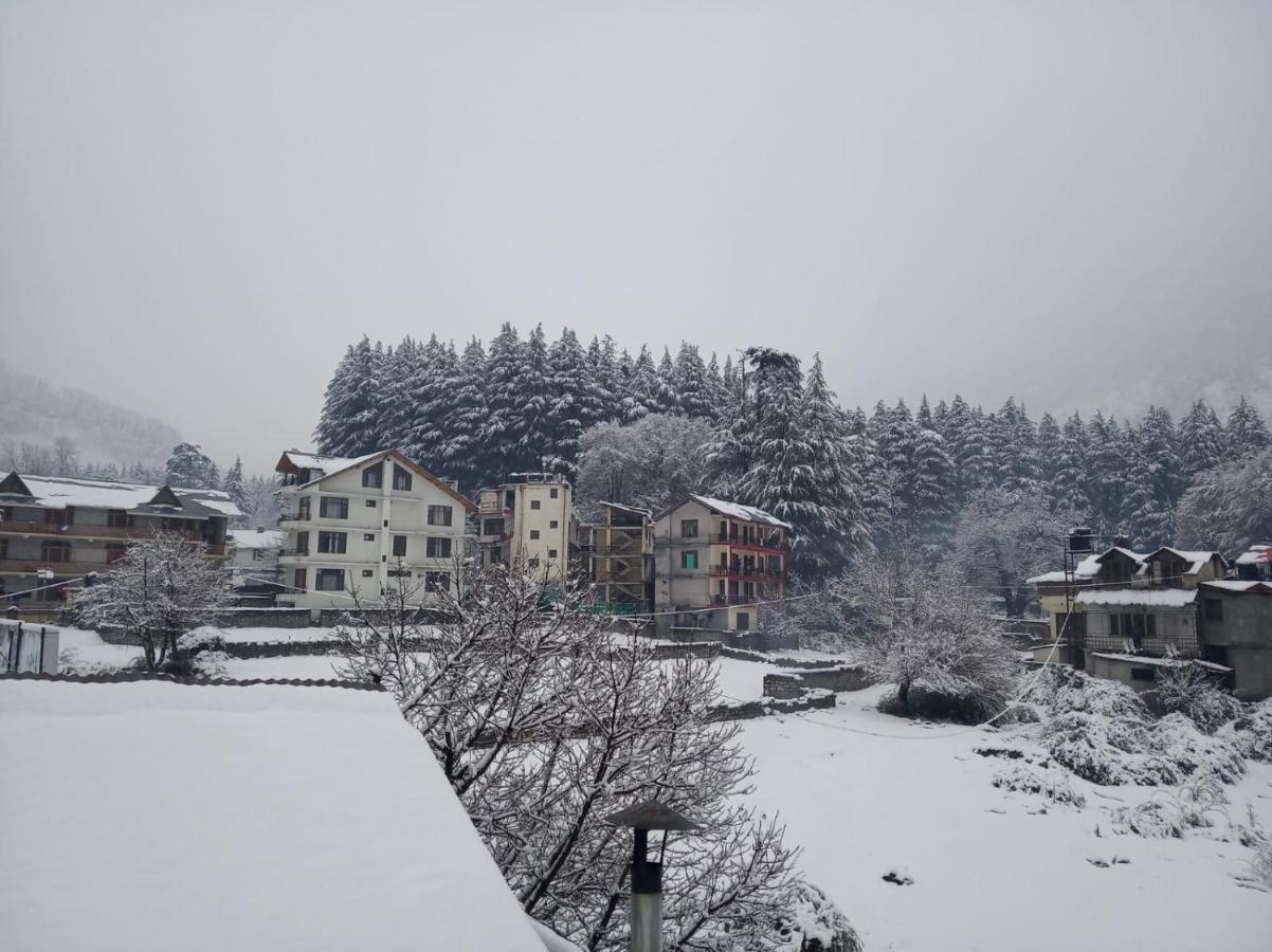 Tourist Hotel 10 Minutes Walking Distance From The Mall Manali  Luaran gambar