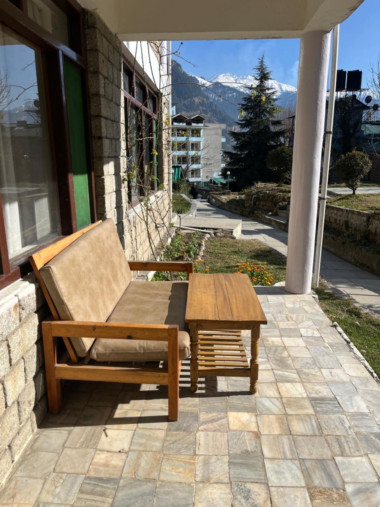 Tourist Hotel 10 Minutes Walking Distance From The Mall Manali  Luaran gambar