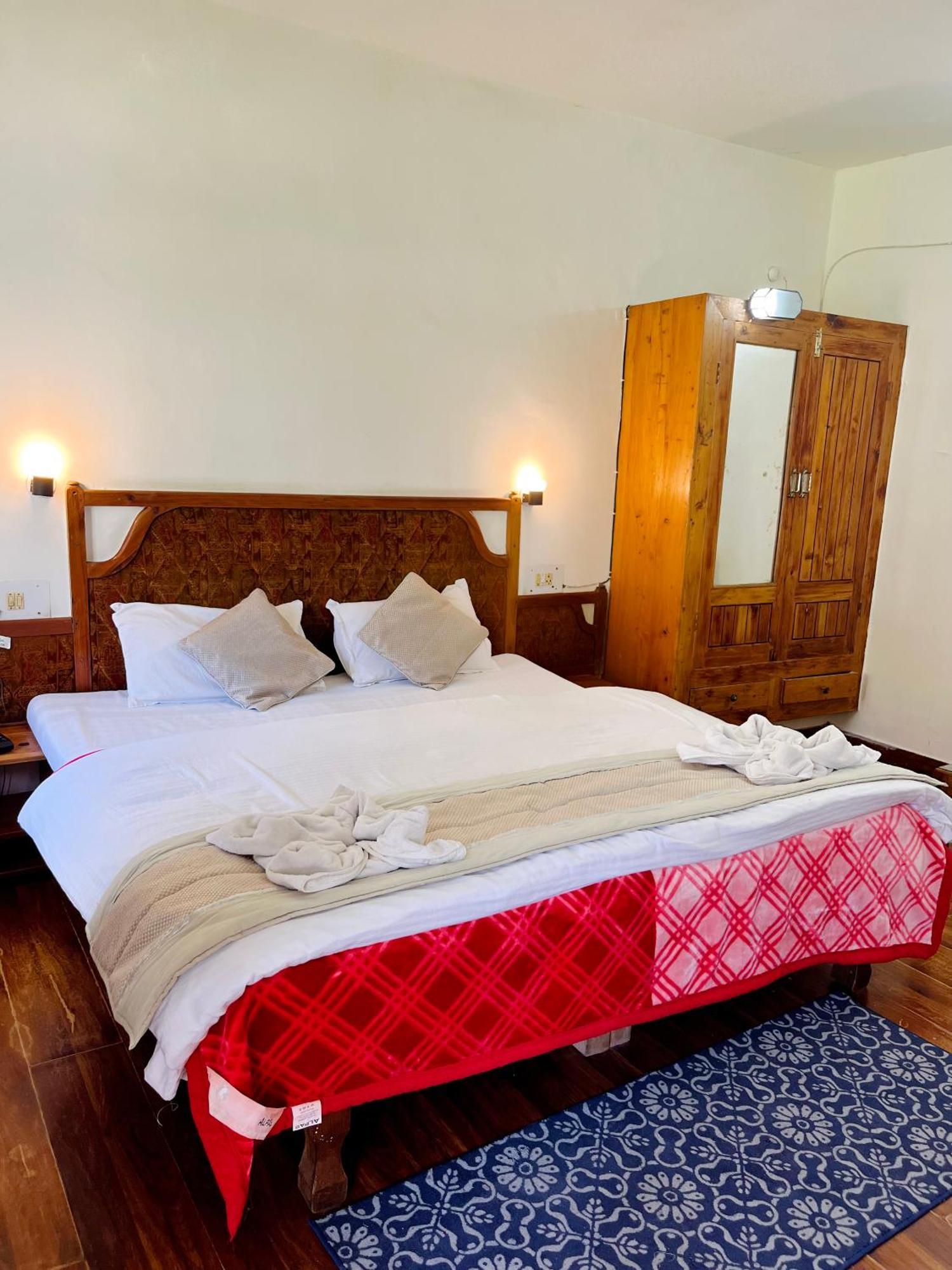 Tourist Hotel 10 Minutes Walking Distance From The Mall Manali  Luaran gambar