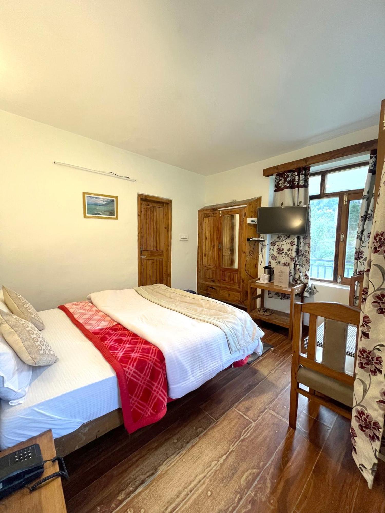 Tourist Hotel 10 Minutes Walking Distance From The Mall Manali  Luaran gambar