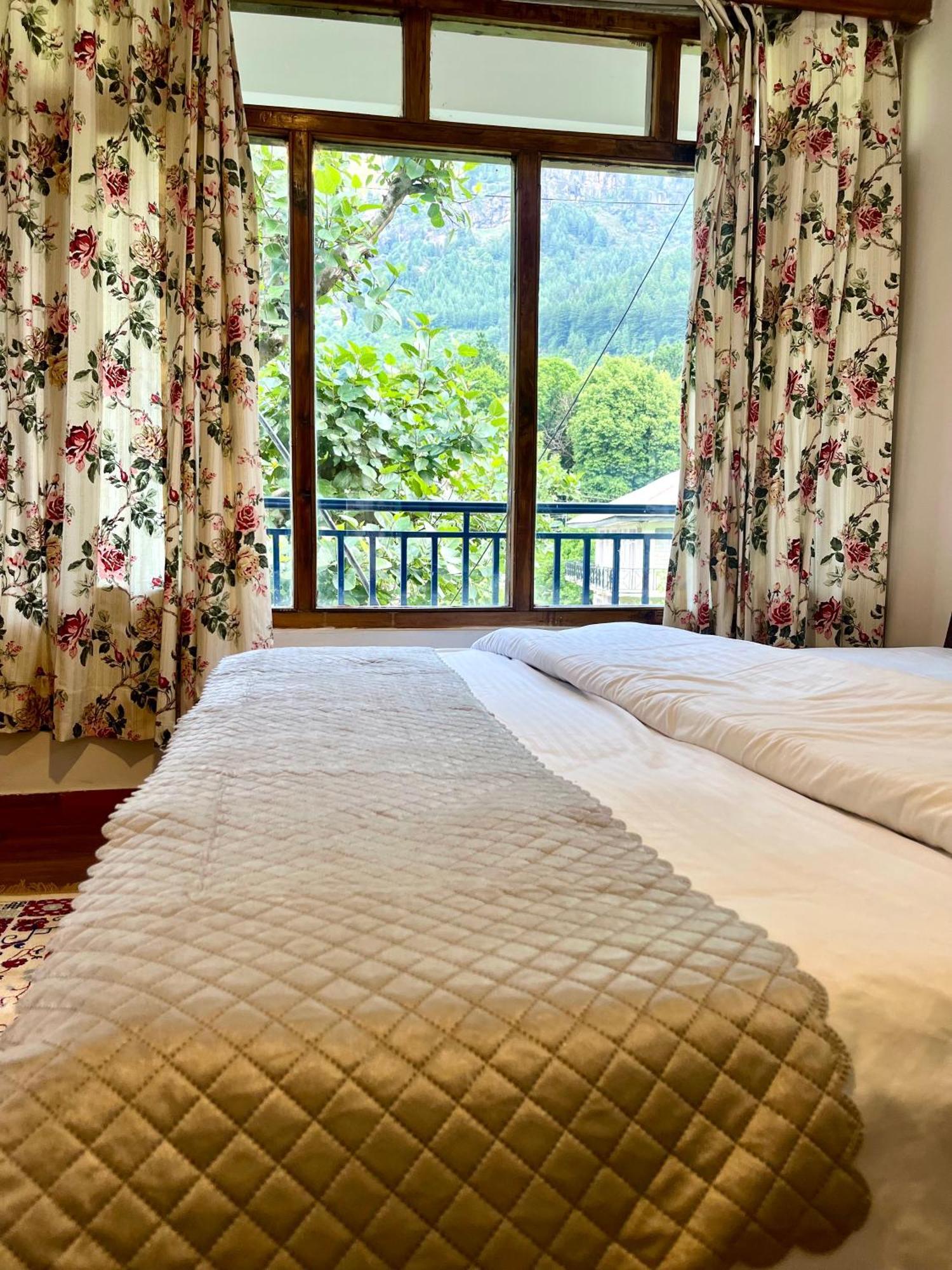 Tourist Hotel 10 Minutes Walking Distance From The Mall Manali  Luaran gambar