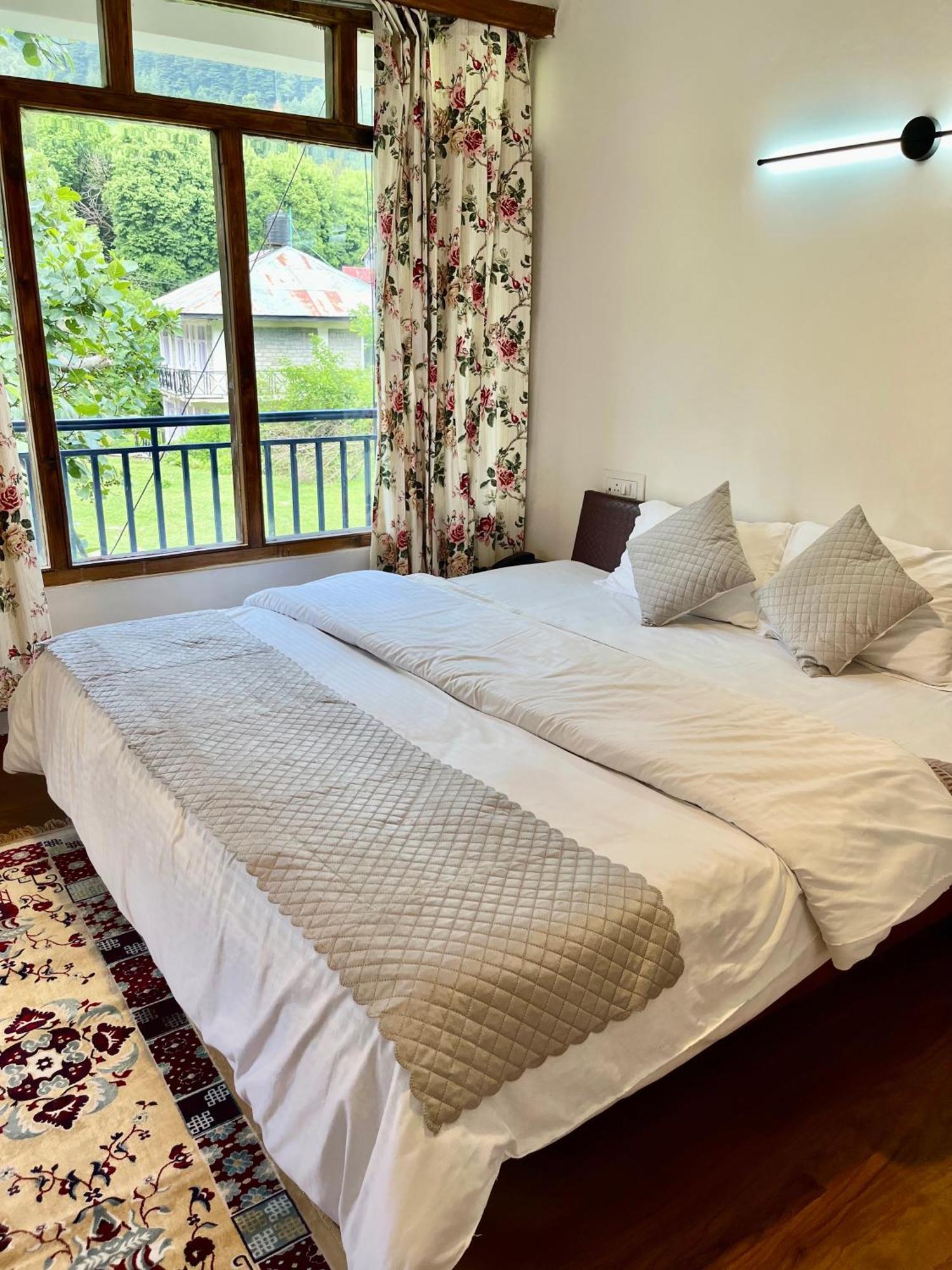 Tourist Hotel 10 Minutes Walking Distance From The Mall Manali  Luaran gambar