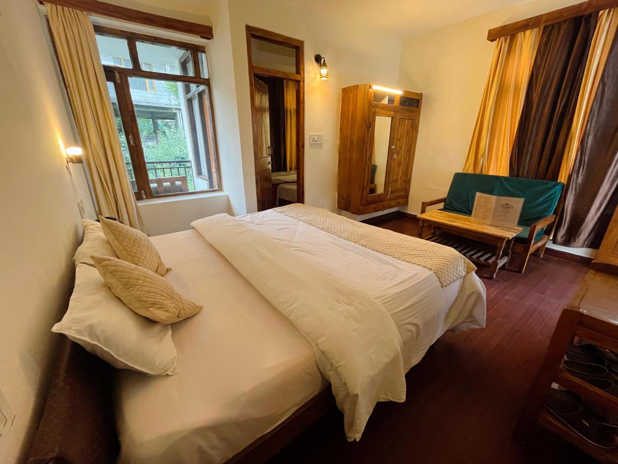 Tourist Hotel 10 Minutes Walking Distance From The Mall Manali  Luaran gambar