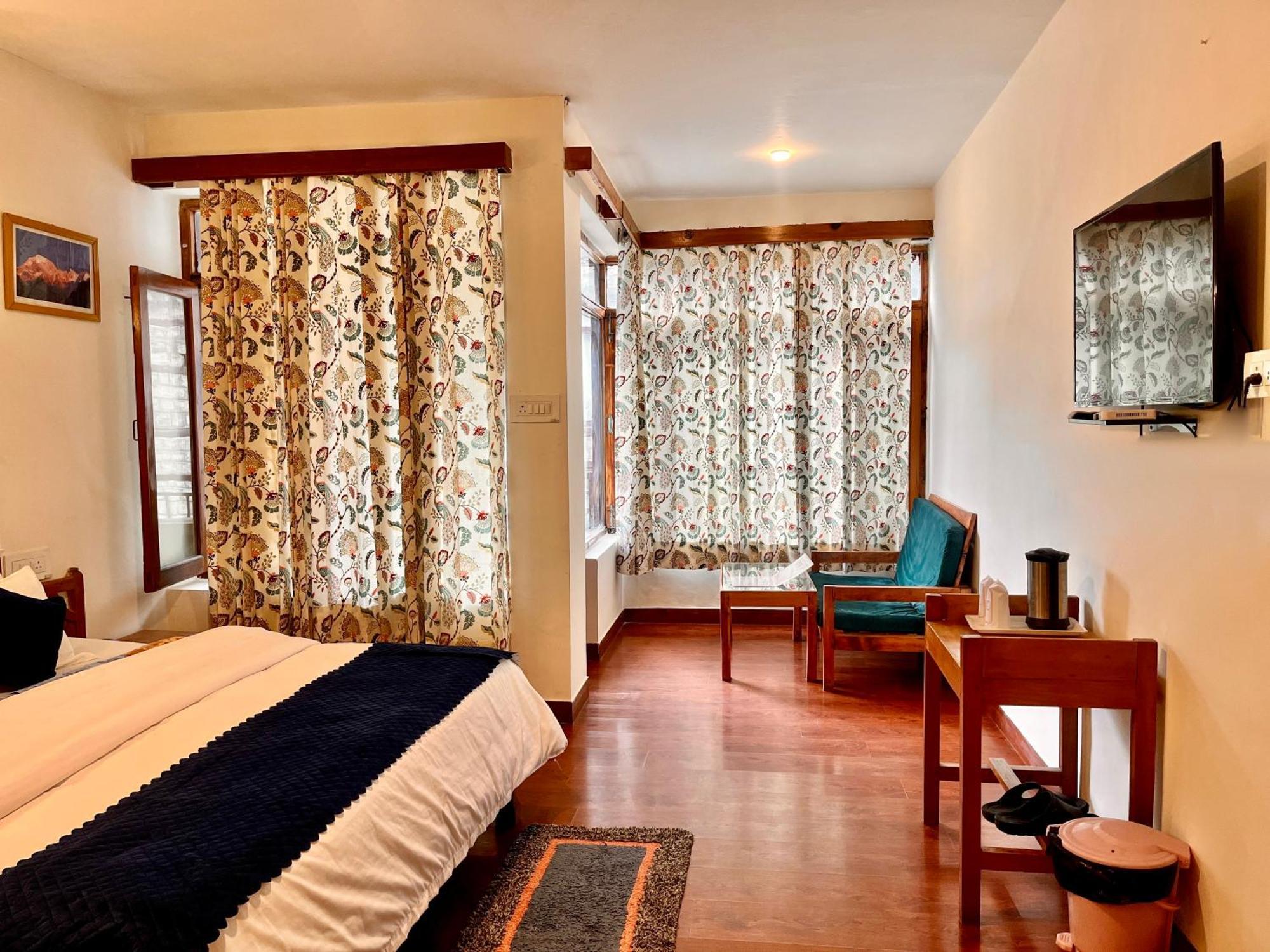 Tourist Hotel 10 Minutes Walking Distance From The Mall Manali  Luaran gambar